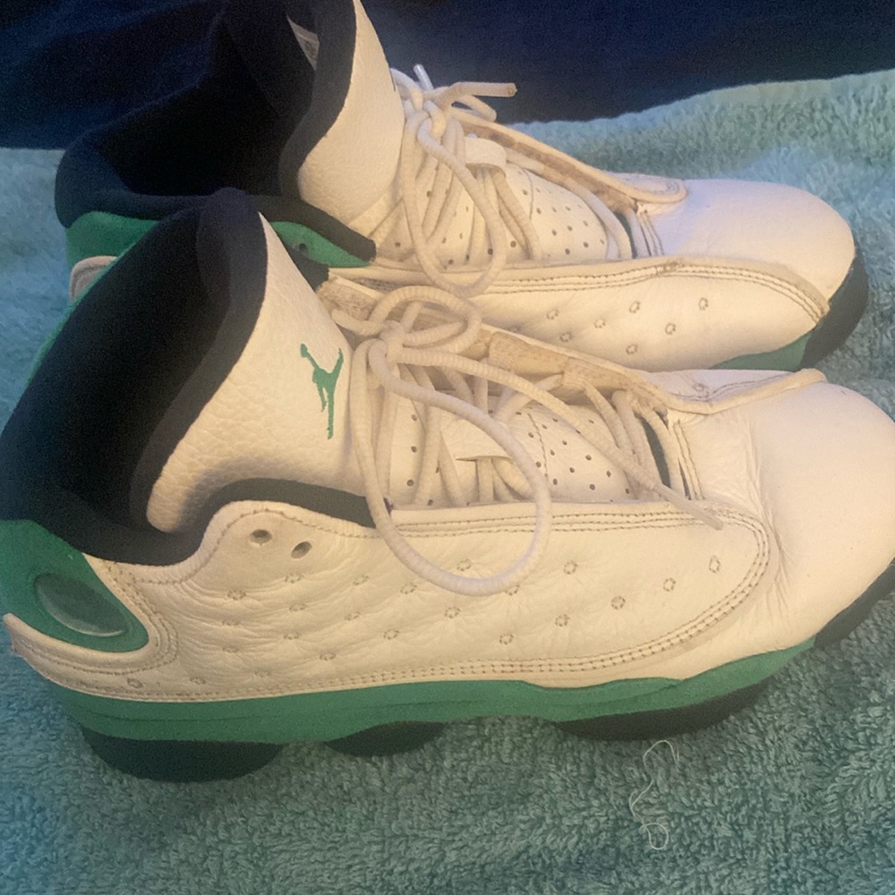 Kids size 6.5Jordan 13’s.Gently used.